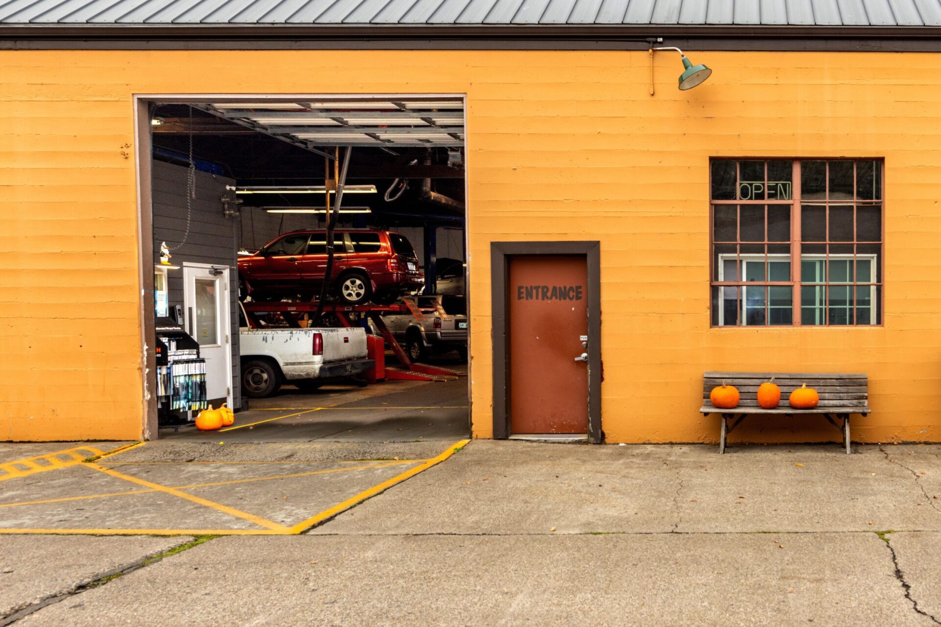 Auto Repair Service Center